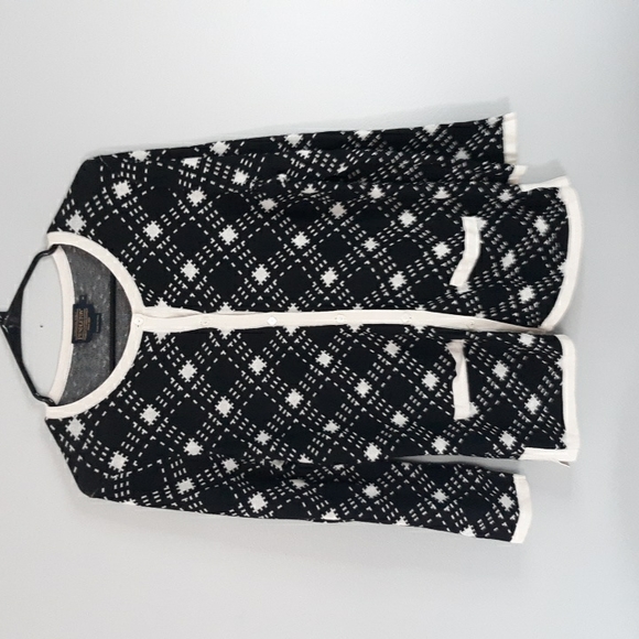 Pendleton Sweaters - Women's Pendleton Black and White Cardigan